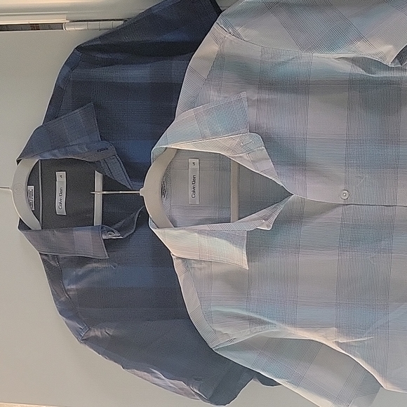 2 Calvin Klein short slee e button up shirt - Picture 8 of 8